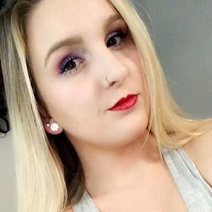 Meet your Posher, Felicia